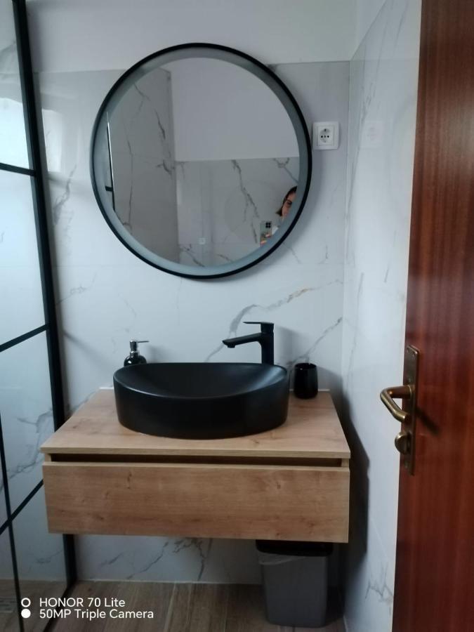 Apartments Karaba Пакоштане Екстер'єр фото