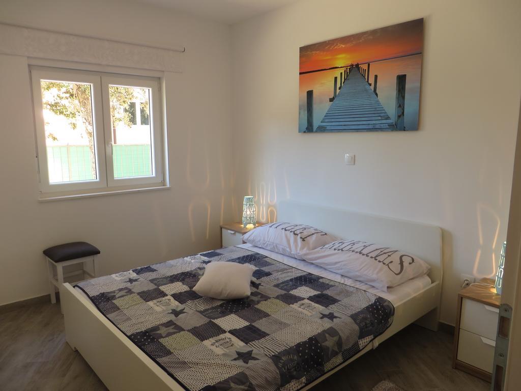 Apartments Karaba Пакоштане Екстер'єр фото