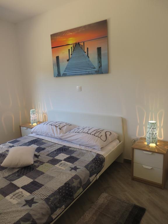 Apartments Karaba Пакоштане Екстер'єр фото
