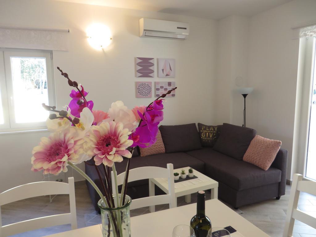 Apartments Karaba Пакоштане Екстер'єр фото